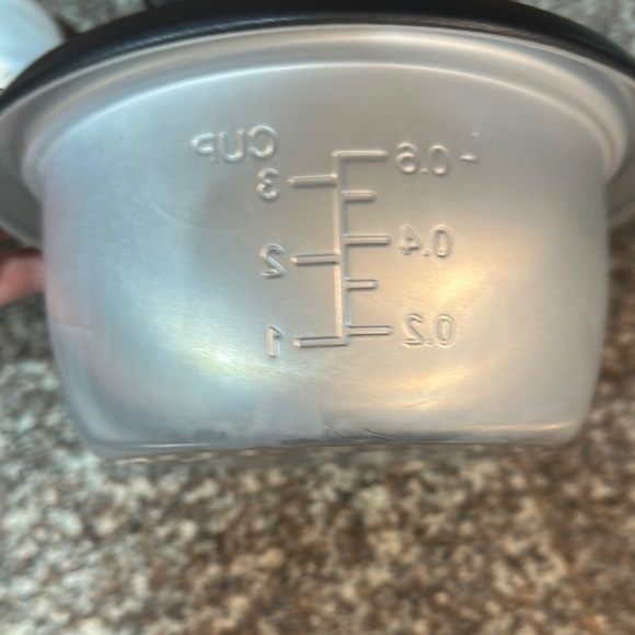 Aroma Black Rice Cooker with Steamer - Picture 13 of 16